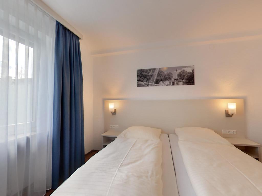 Hotel Olympia Мюнхен Екстериор снимка