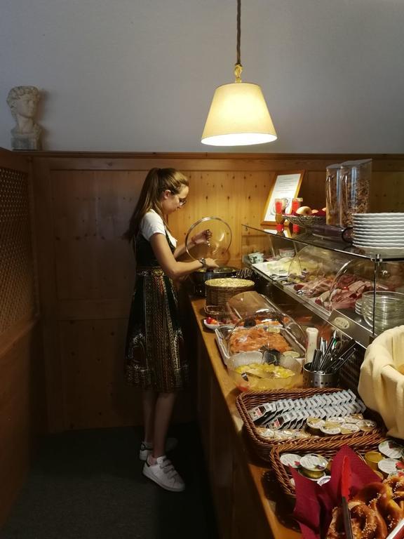 Hotel Olympia Мюнхен Екстериор снимка