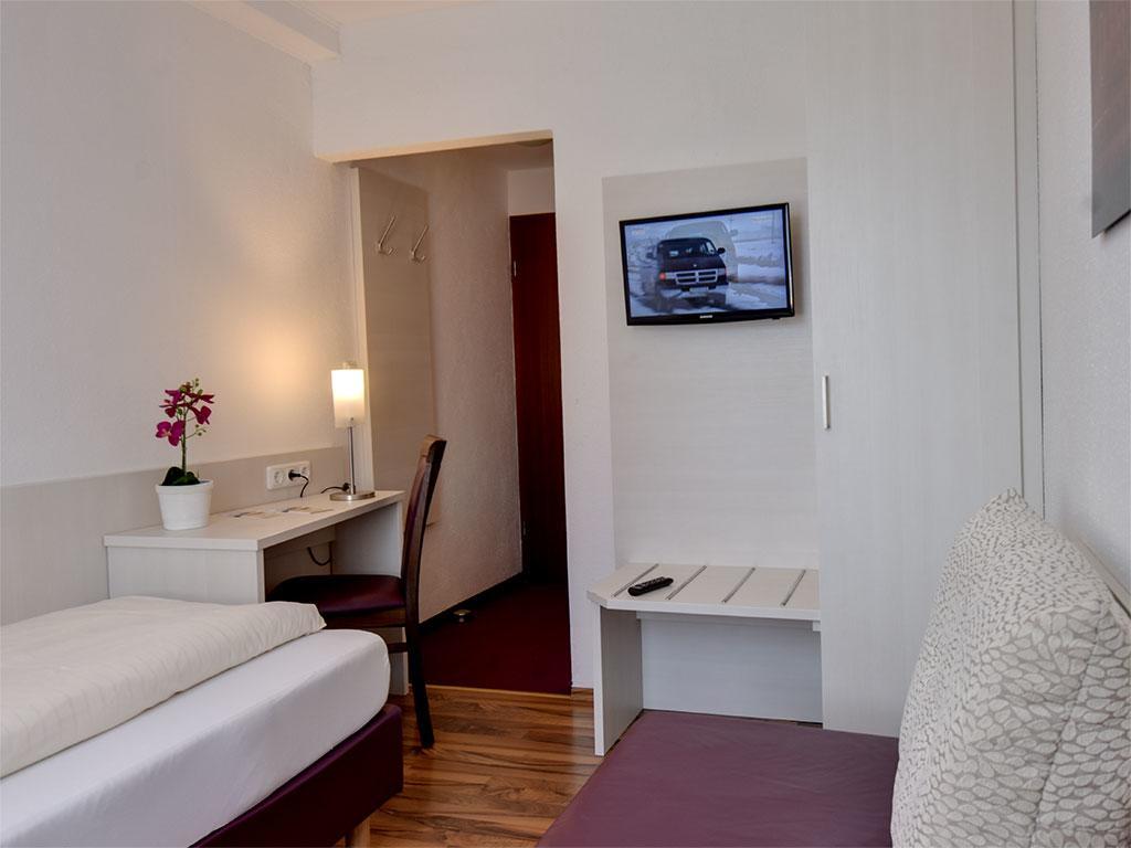 Hotel Olympia Мюнхен Екстериор снимка