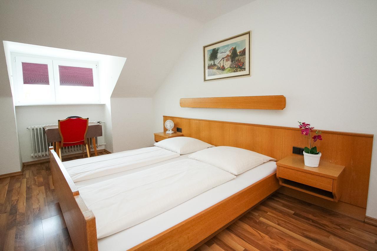 Hotel Olympia Мюнхен Екстериор снимка