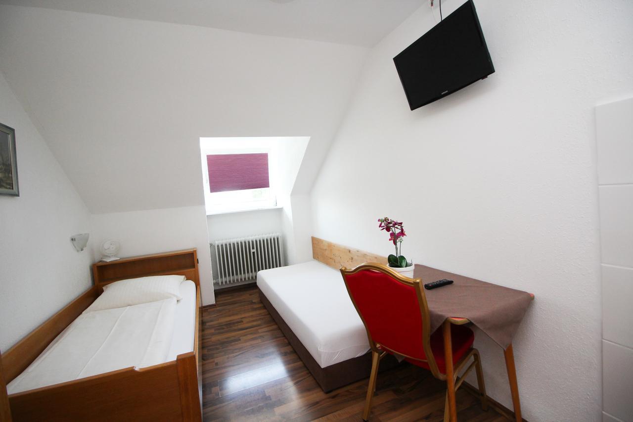 Hotel Olympia Мюнхен Екстериор снимка