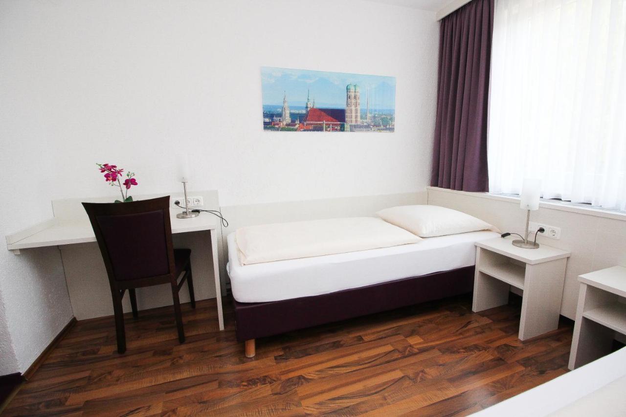 Hotel Olympia Мюнхен Екстериор снимка