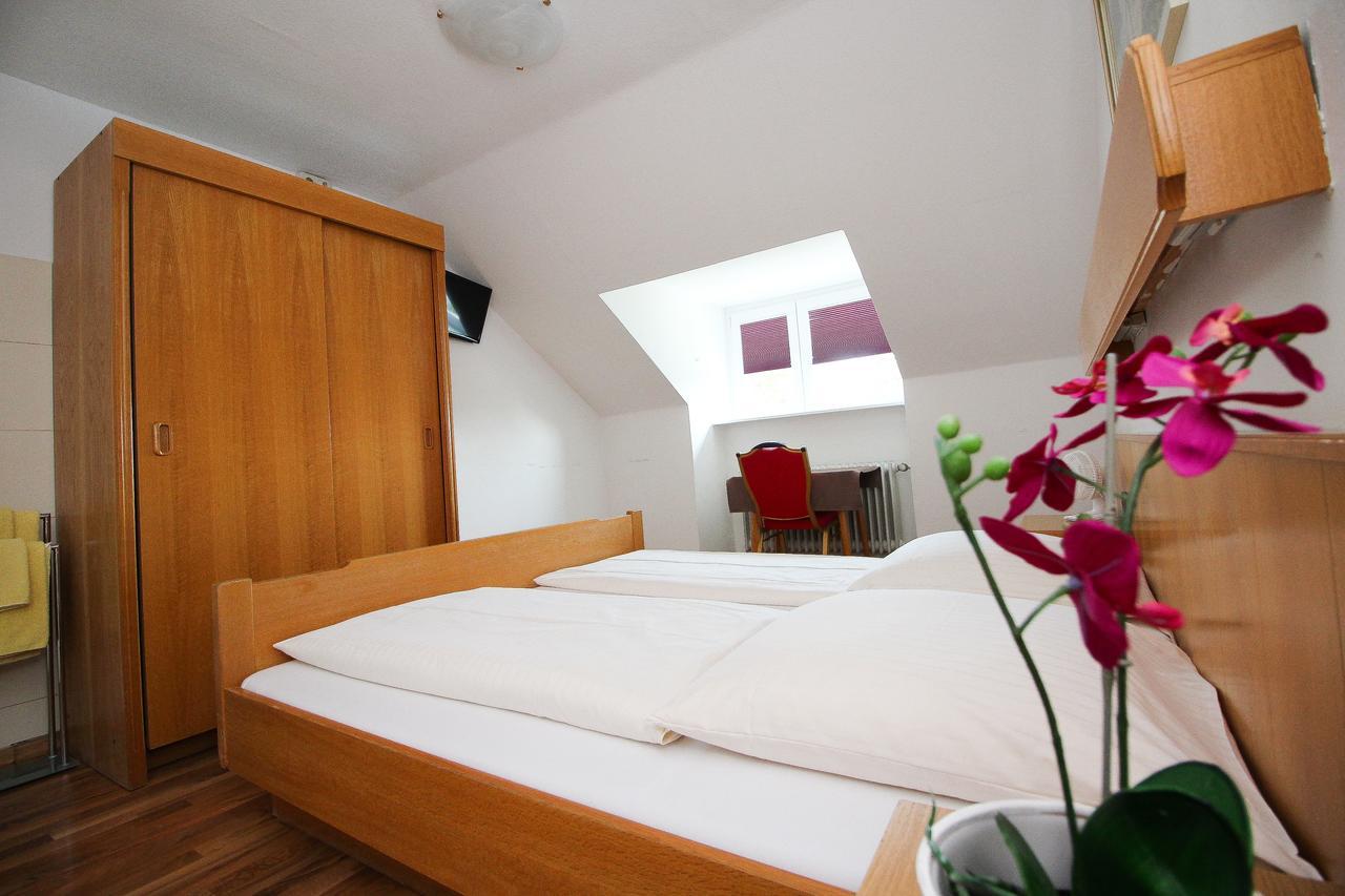 Hotel Olympia Мюнхен Екстериор снимка